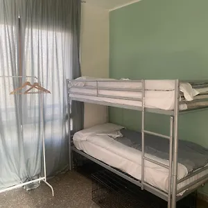  Хостел Mrhostel Италия