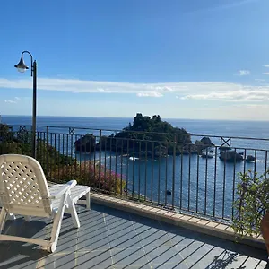 https://suite-isola-bella.taorminaitalyhotels.com