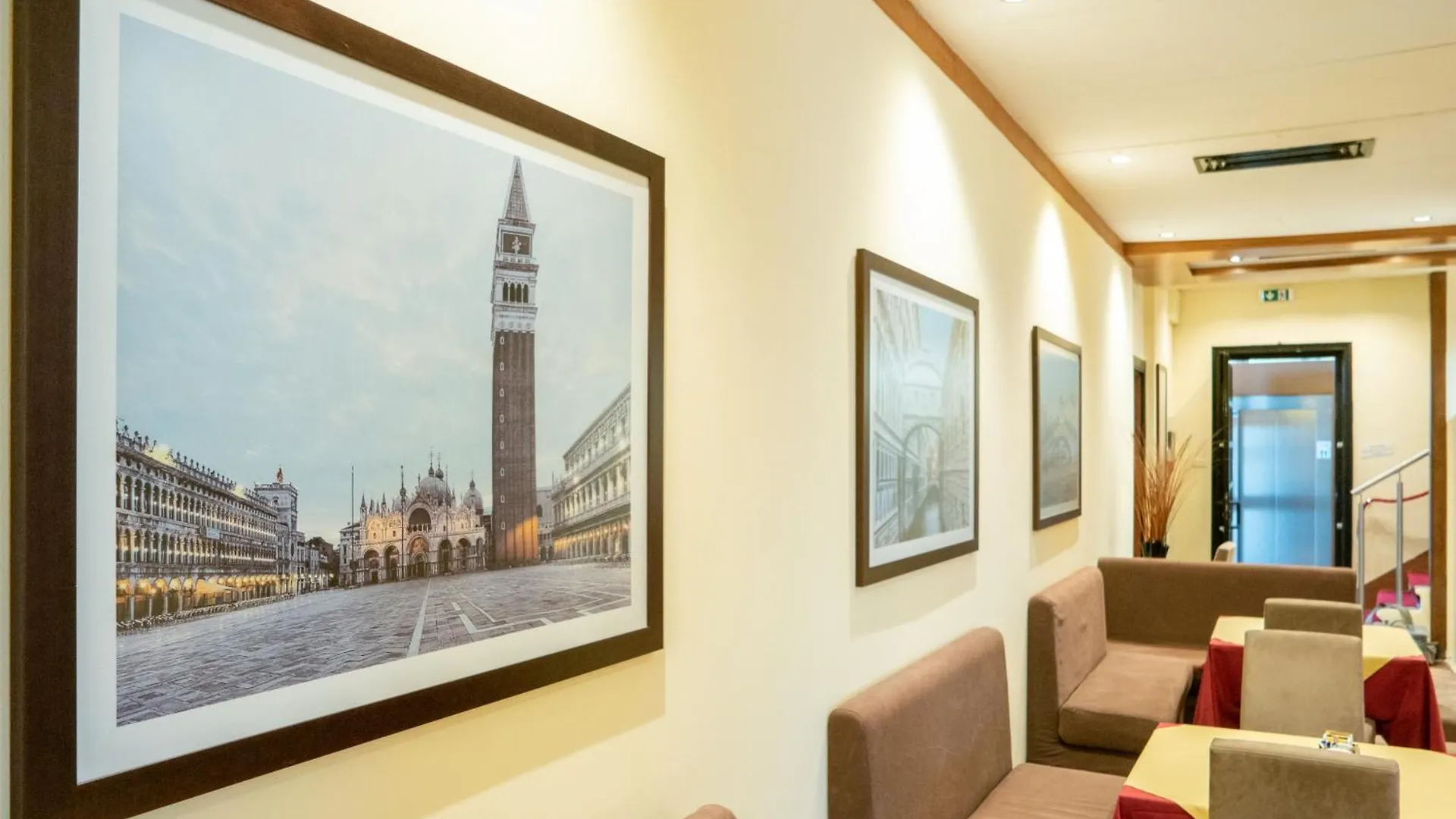 Hotel Autoespresso Venice - Atika & Atif Marghera Italy
