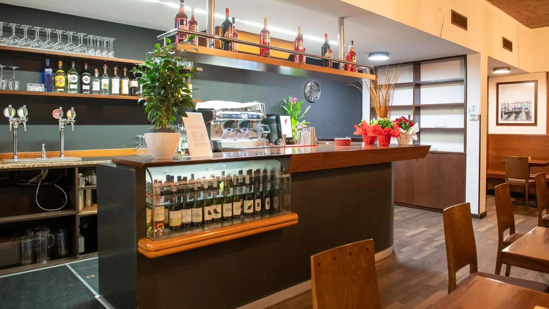 Hotel Autoespresso Venice - Atika & Atif Marghera